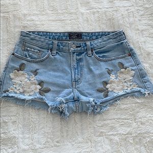 Abercrombie & Fitch Jean Shorts Size 27/4